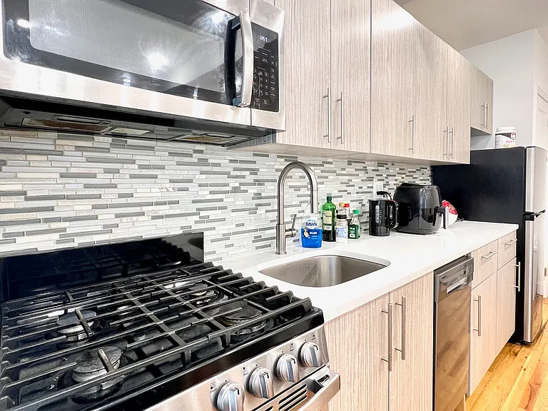 165 Concord St #3F — Photo 3