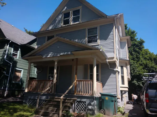 424 Parsells Ave, Rochester, NY 14609