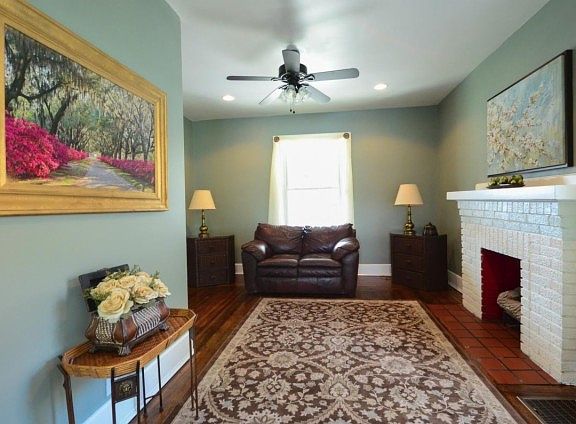 4th image of 3644 Tamarack Ave