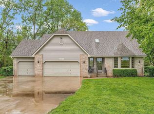 6411 NW Nickell Rd, Topeka, KS 66618