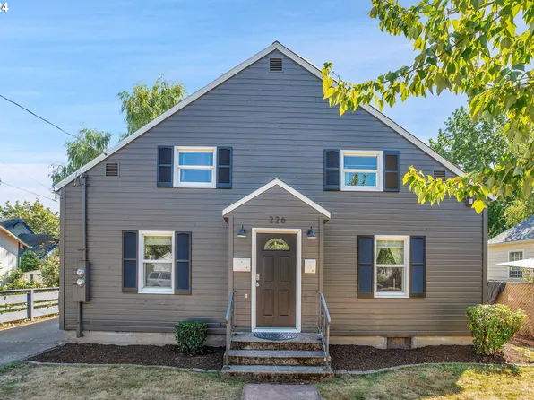 226 NW 10th St, McMinnville, OR 97128