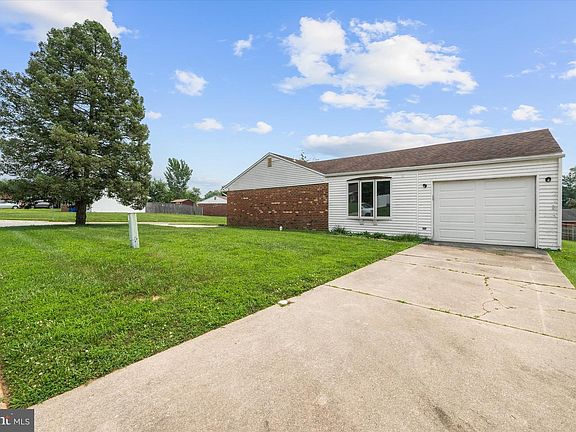 3rd image of 2 Williams Ct