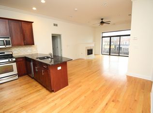 4653 N Greenview Ave #08, Chicago, IL 60640