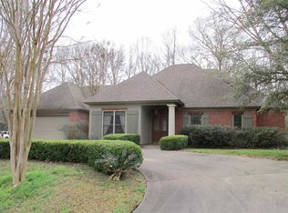 68 Fairway Dr, Natchez, MS 39120