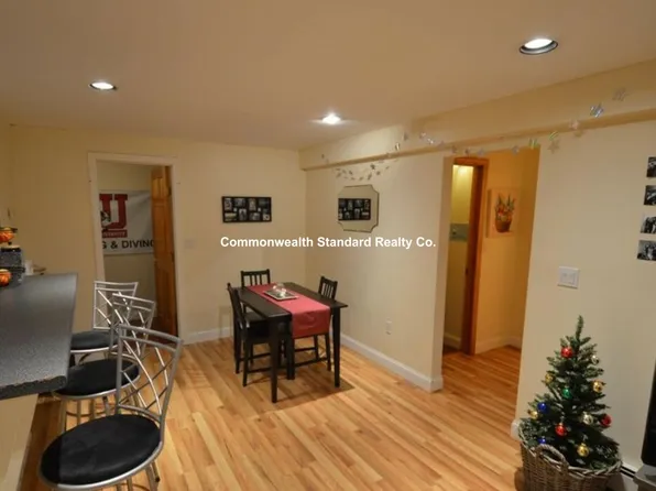 94 Pleasant St, Brookline, MA