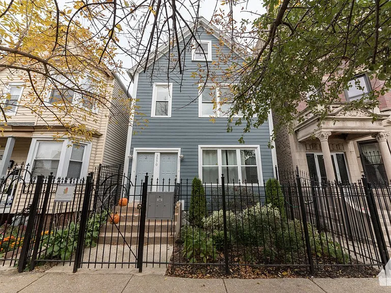 3570 W Dickens Ave #2 — Photo 1