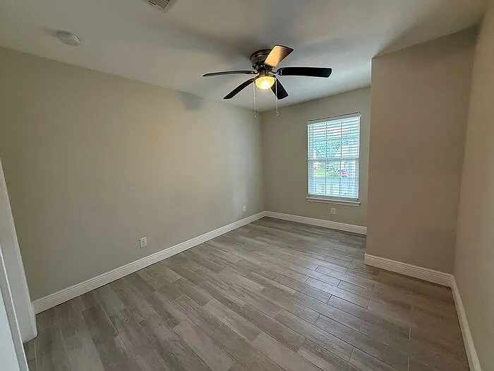 3238 Redwood Ln — Photo 11