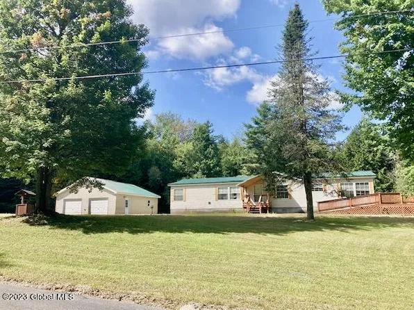 75 Military Road, Edinburg, NY 12134