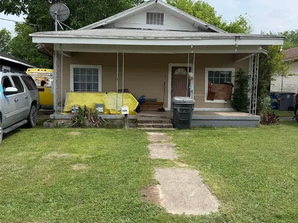 2910 Birmingham Ave, Dallas, TX 75215