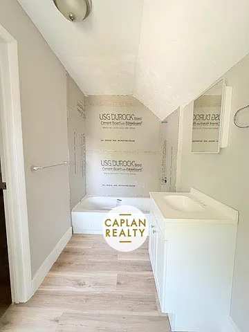 490 Howard Ave #2 — Photo 10