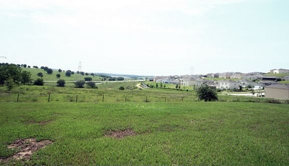 5th image of 901 Scenic View Cir