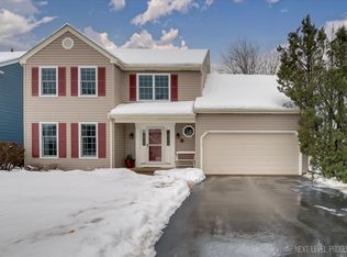 760 Lancaster Ln, Geneva, IL 60134