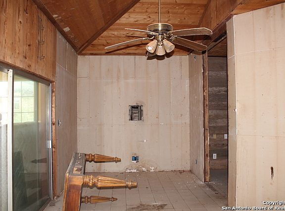5th image of 1031 Gayle Ln