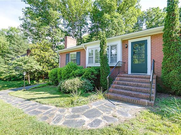 3rd image of 8231 S Mayfield Ln