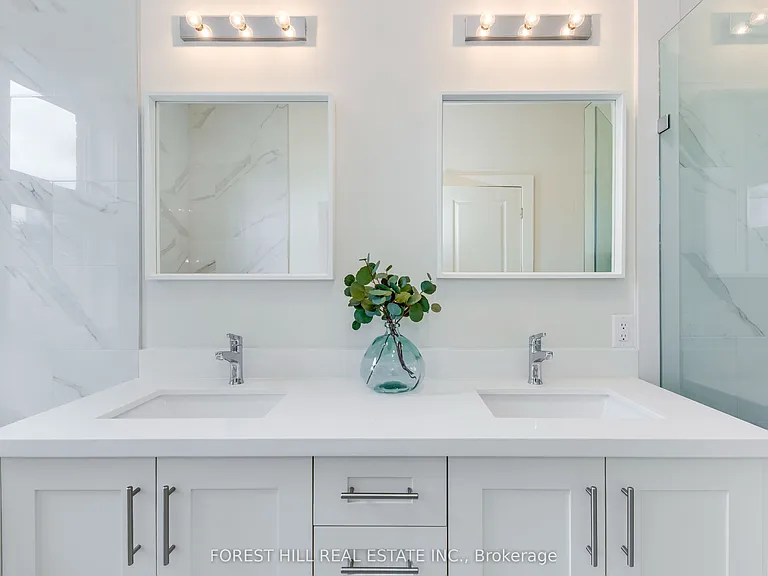 727 Ebony Ave — Photo 11