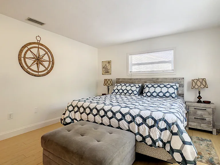 2437 Arapaho St — Photo 29