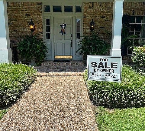 2nd image of 2605 River Oaks Dr #1