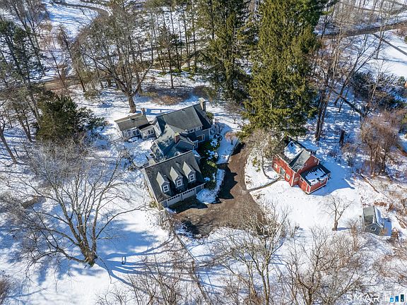3rd image of 340 Sturges Ridge Road