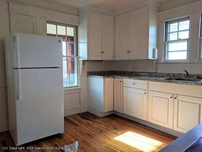 4 bed, $3,700 — Photo 4