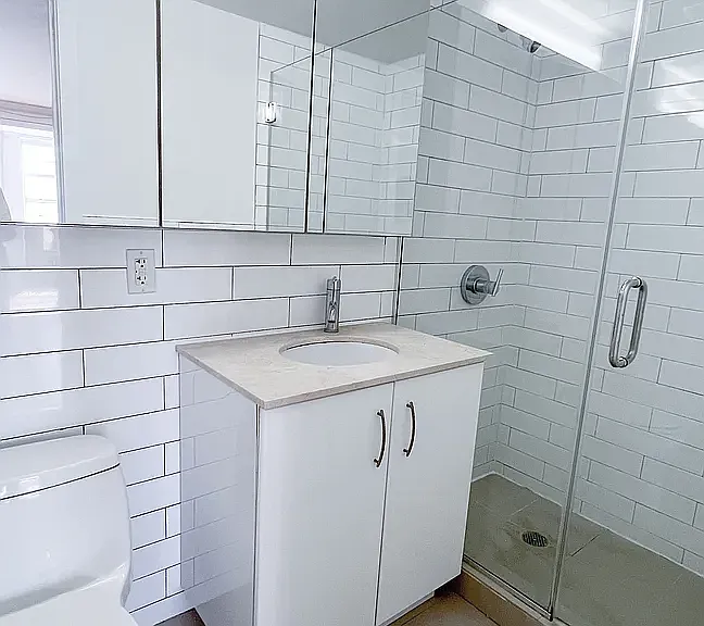 195 E 4th St #12A — Photo 8