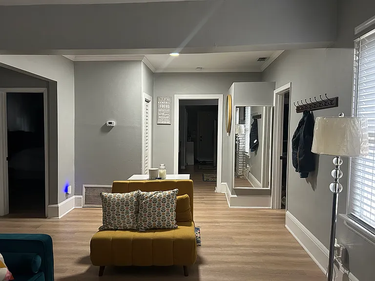 4226 N Pearl St — Photo 19