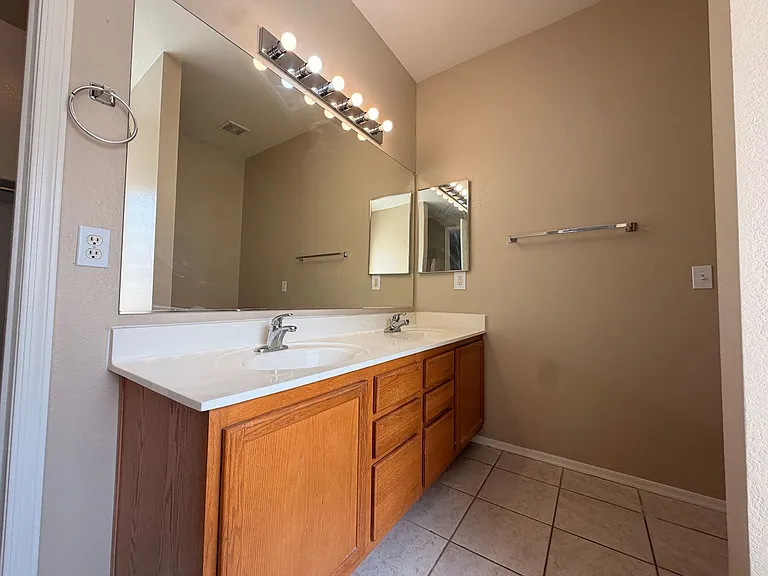 9817 W Las Palmaritas Dr — Photo 24