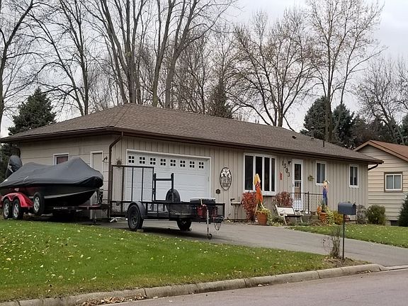3rd image of 1503 Greenwood Pl