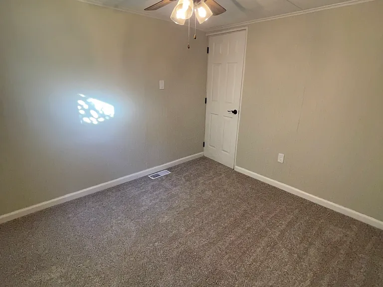 129 Alpine Rd — Photo 5