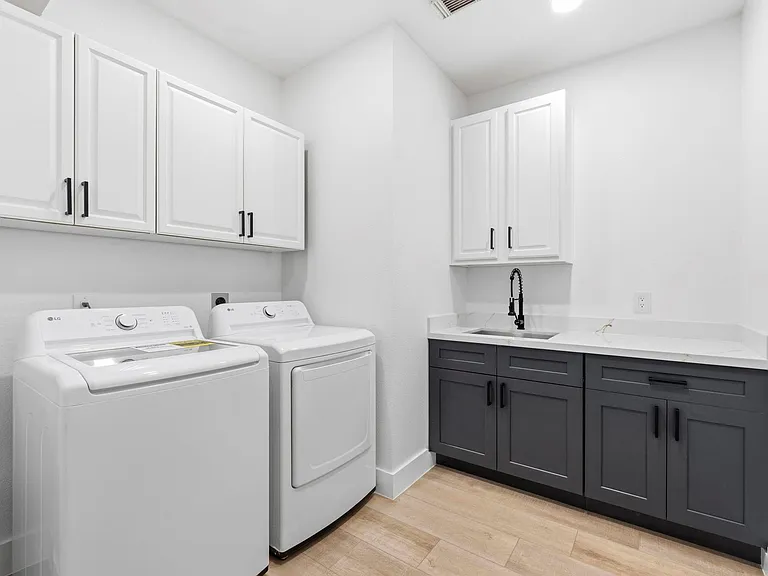 138 W Stockbridge Landing Cir — Photo 21