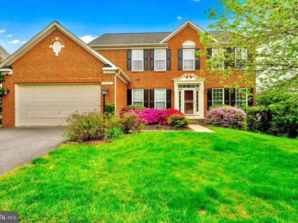 319 Preston Dr, Warrenton, VA 20186