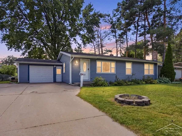 1300 Scott St, Midland, MI 48642