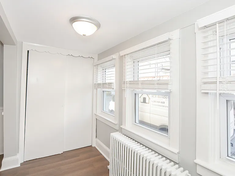 39 Bourne St #1 — Photo 15