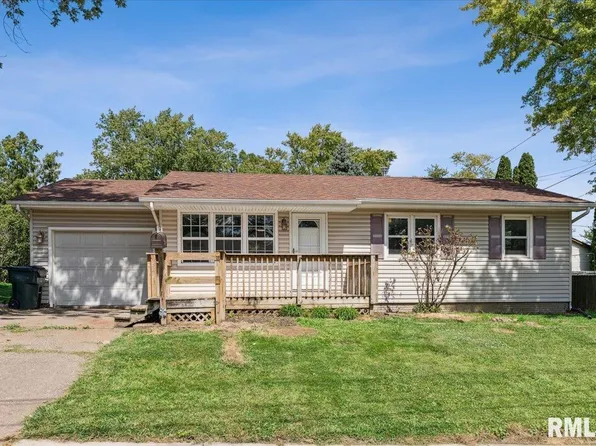 3212 W 13th St, Davenport, IA 52804