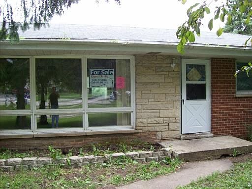 1st image of 22W260 E Burdette Ave