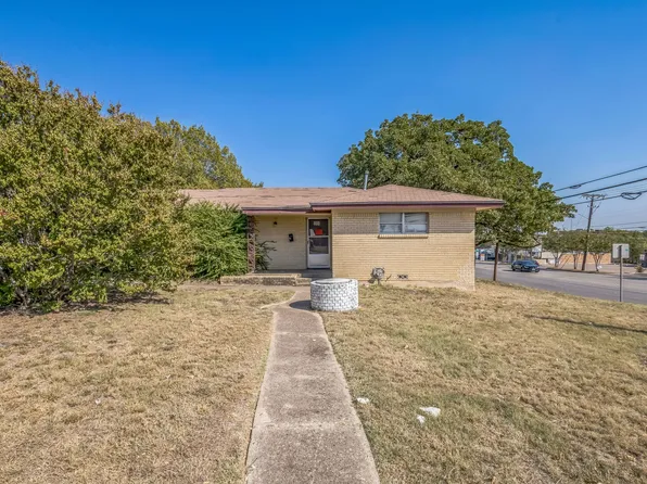 800 Lee Dr, Bedford, TX 76022