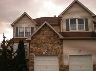 30 Dewitt Ln #62, Hillsborough, NJ 08844
