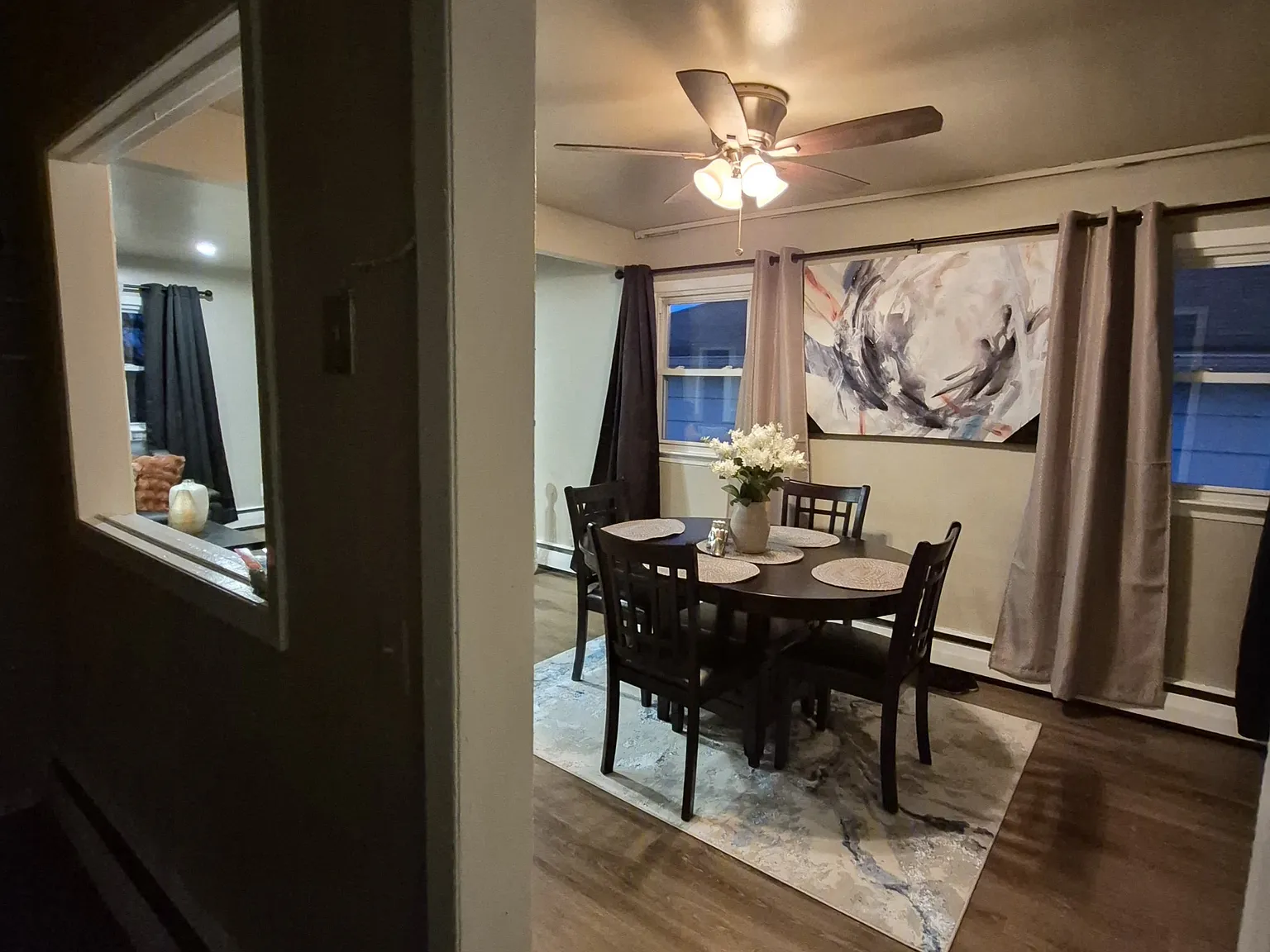 3 bed, 1200 sqft, $3,100 — Photo 2