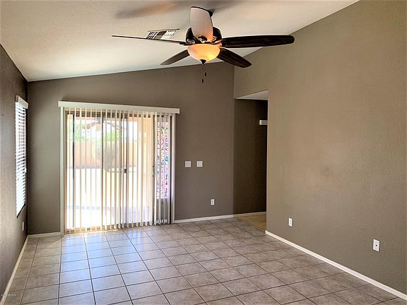 Living Room Nice Fan!