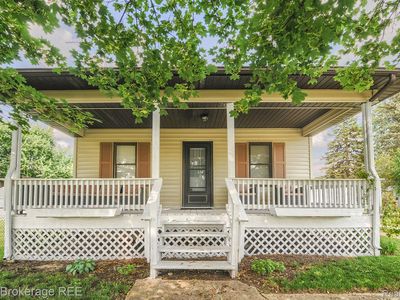 4399 Shubert Ave, Burton, MI, 48529