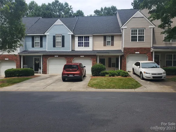 1963 University Heights Ln, Charlotte, NC 28213