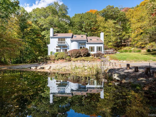 193 Waccabuc Road, Goldens Bridge, NY 10526