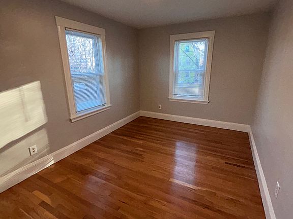 5th image of 87 Brook Rd #2R