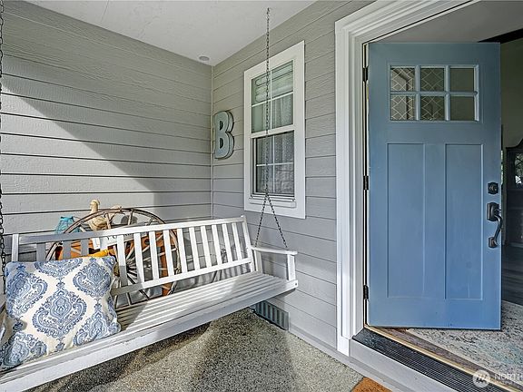 5th image of 22507 133rd Avenue Ct E