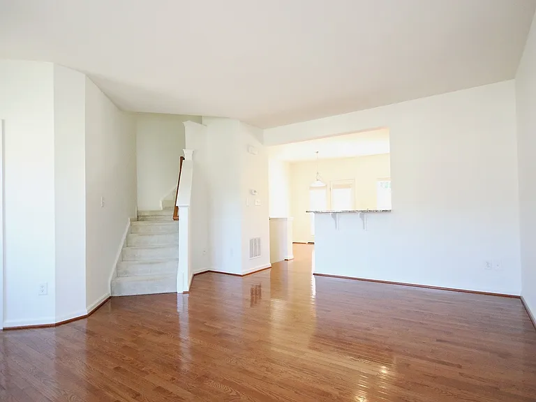 1935 Asheville Dr — Photo 5