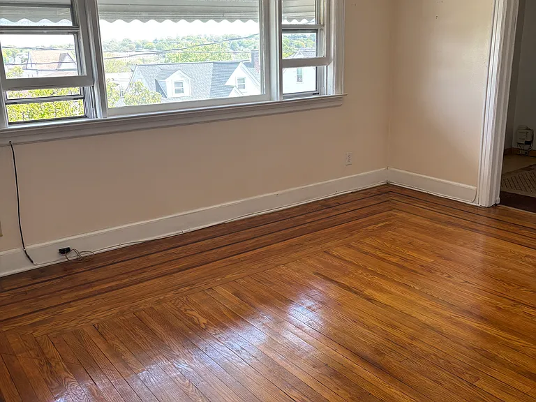285 Westminster Pl #2 — Photo 10