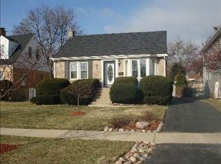 302 N Ridgeland Ave, Elmhurst, IL 60126