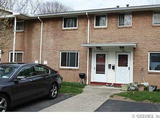 108 Woodhill Dr, Rochester, NY 14616