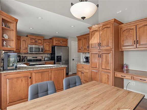 5th image of 4704 Donnelly Dr