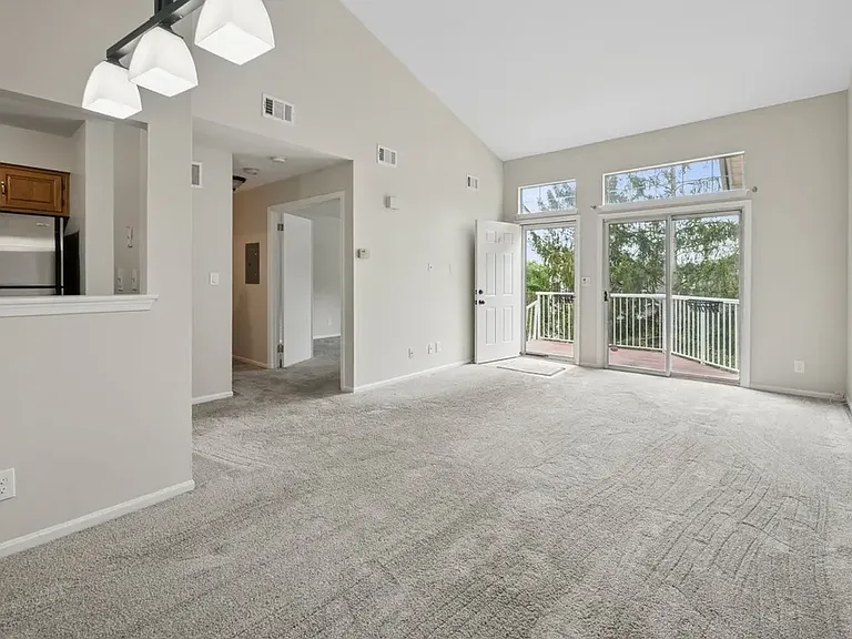 4 Ray Ct — Photo 4