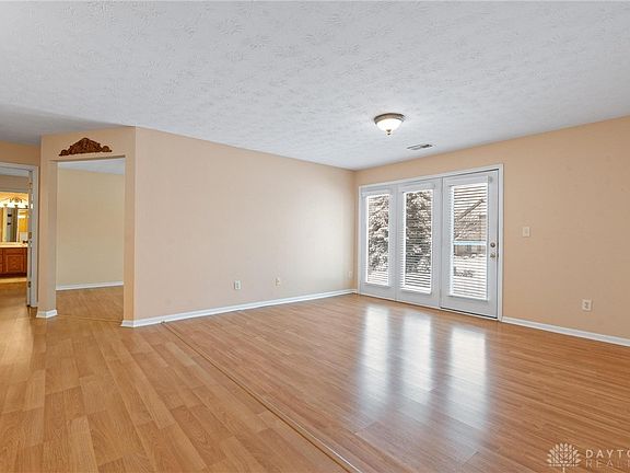 5th image of 1740 Piper Ln APT 102